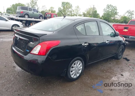 2014 Nissan Versa 1.6 Sv z USA, uszkodzony, nr VIN 3N1CN7AP5EK447607